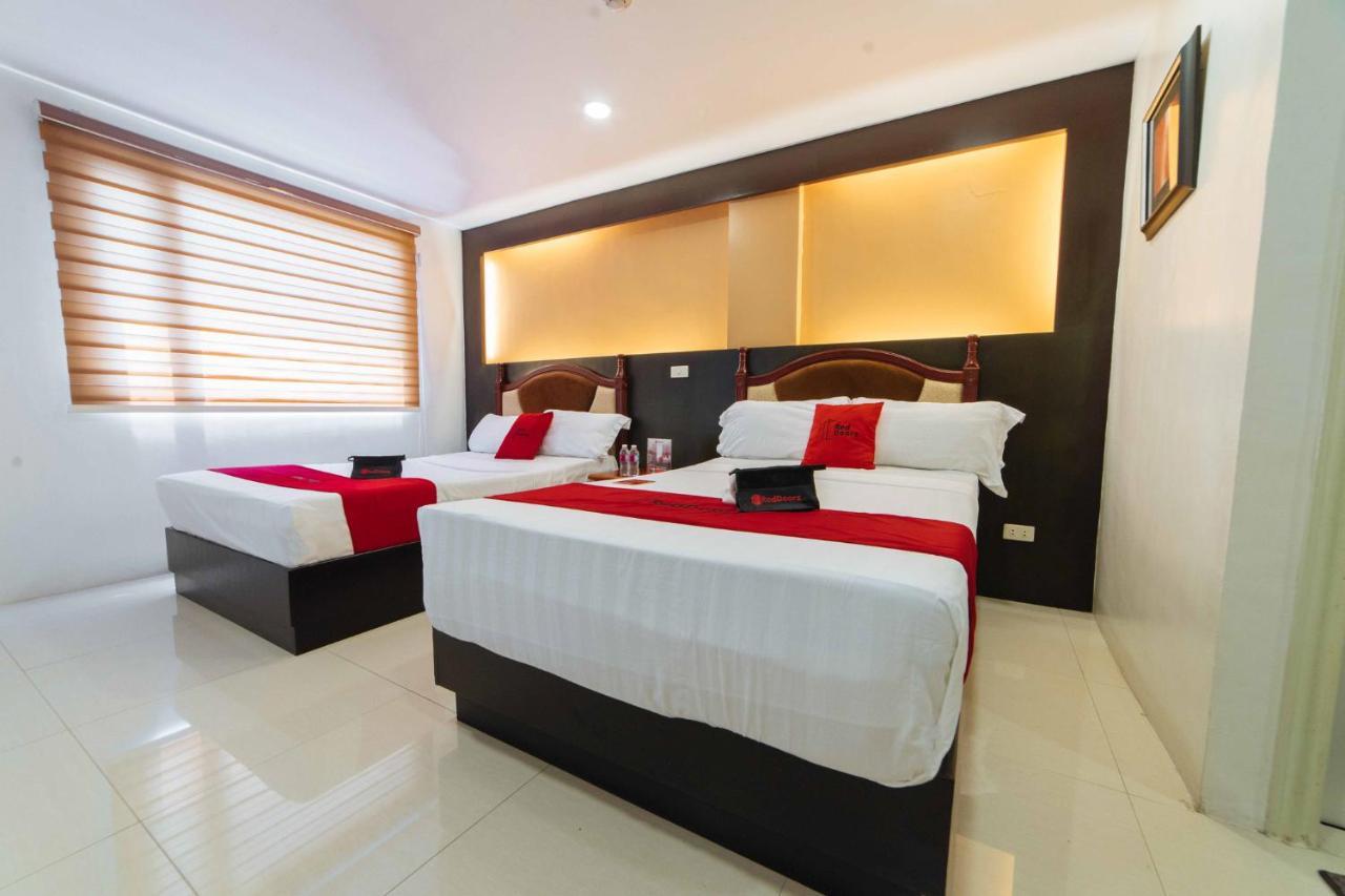 Reddoorz Premium Near Trinoma Cidade Quezon Exterior foto