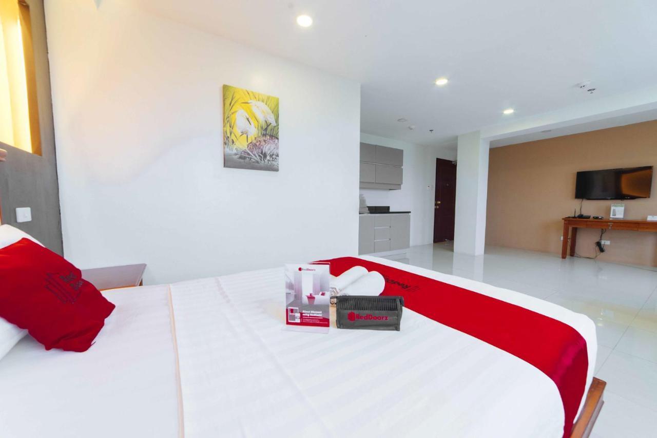 Reddoorz Premium Near Trinoma Cidade Quezon Exterior foto