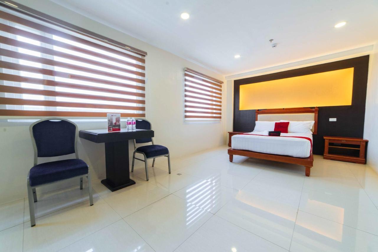 Reddoorz Premium Near Trinoma Cidade Quezon Exterior foto